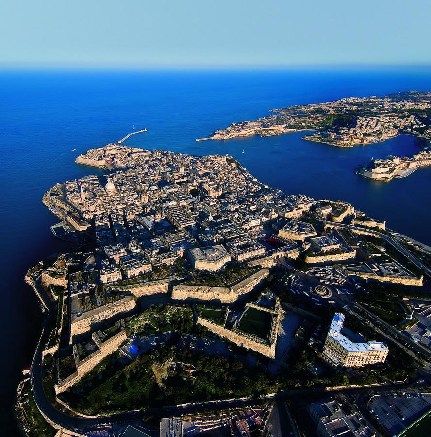 Spinola Bay Top Floor Seafront 3 Bedroom Apartment With Panoramic Sea Views - By Getawaysmalta Saint Julian's Exterior foto