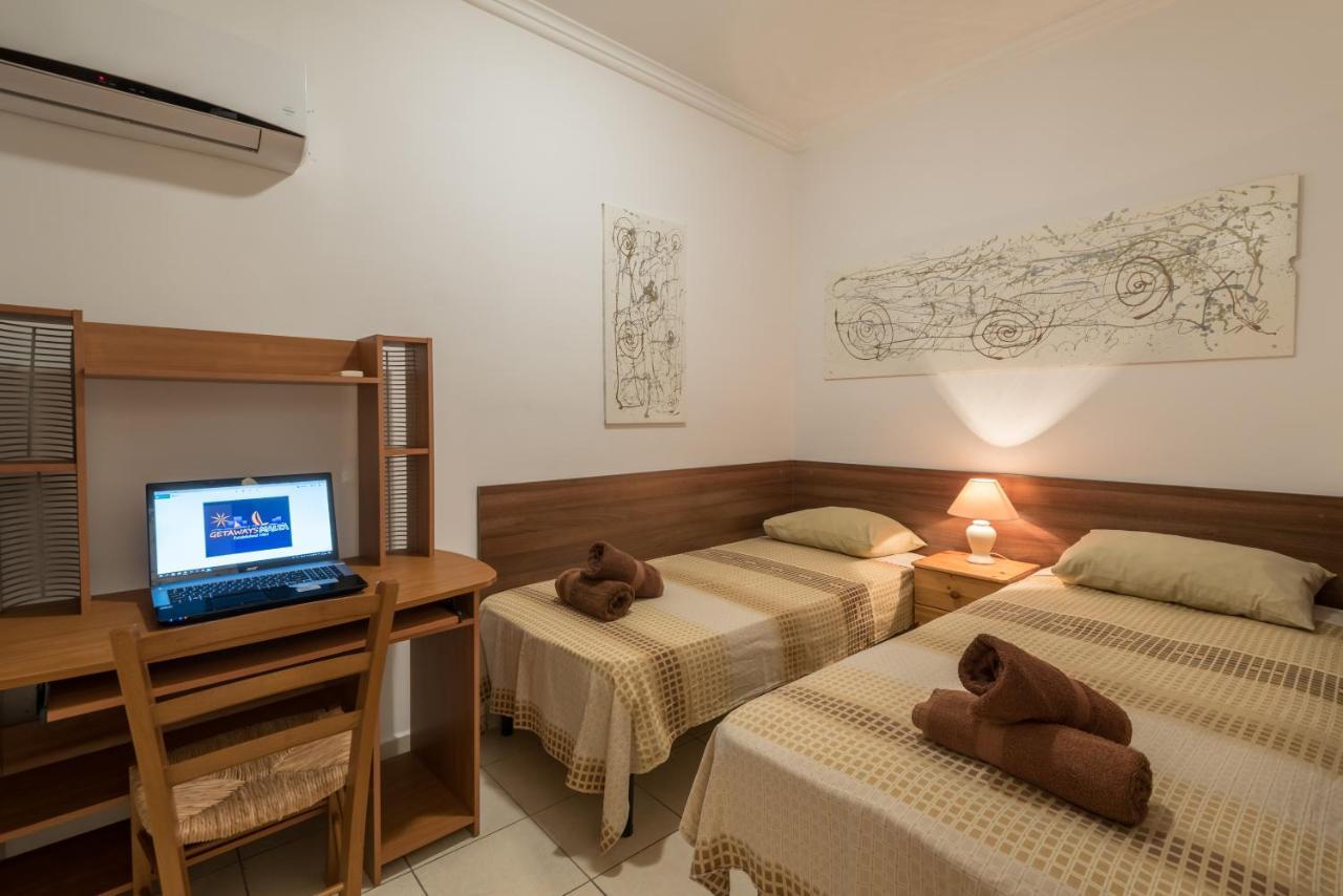 Spinola Bay Top Floor Seafront 3 Bedroom Apartment With Panoramic Sea Views - By Getawaysmalta Saint Julian's Exterior foto